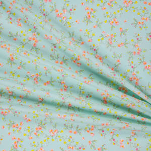 Cotton fabric  PREMIUM SMALL CAMOMILE ON GREEN #8096-03